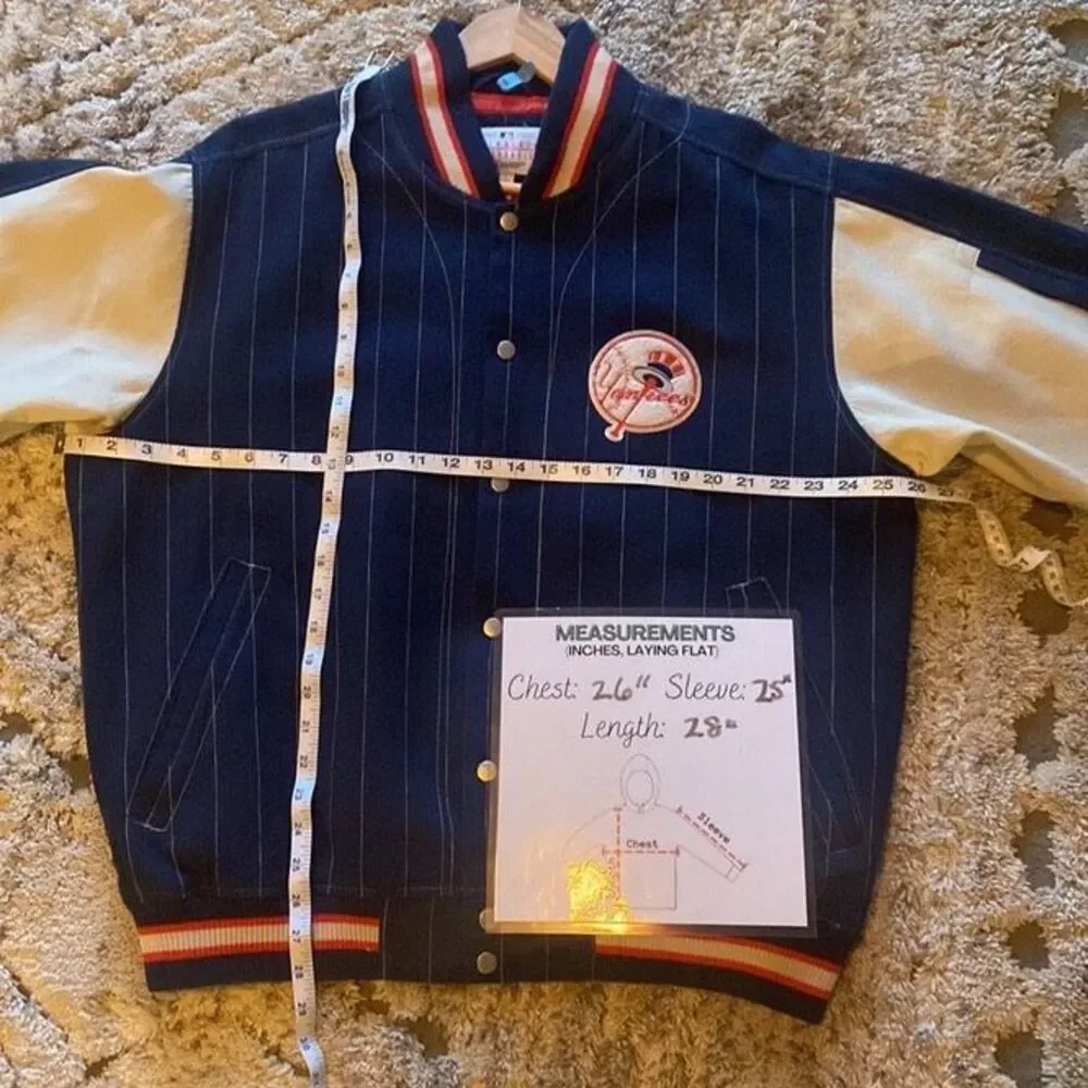 NEW YORK YANKEES COMMEMORATIVE VINTAGE JACKET SIZE LARGE EXCELLENT CONDITION!